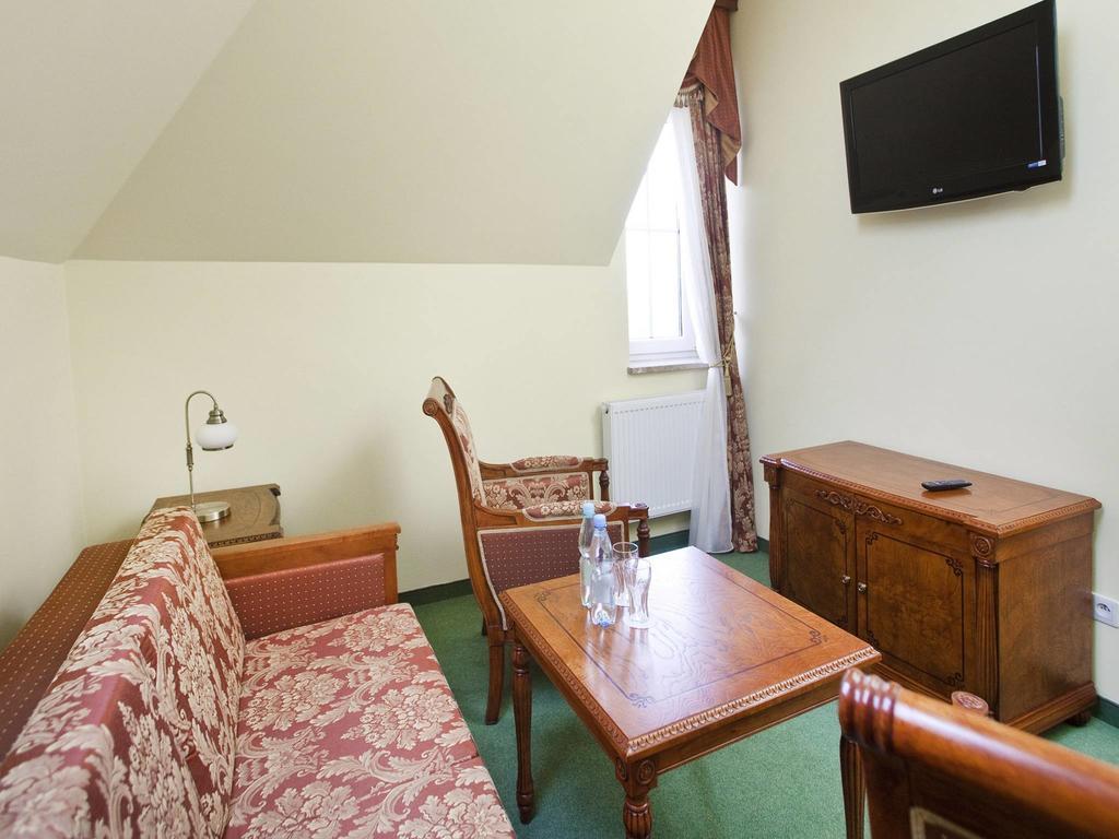 Senator Gran Via Hotel Bedziemysl Luaran gambar