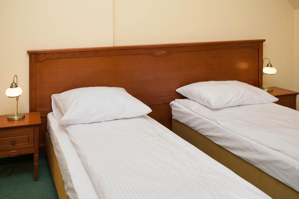 Senator Gran Via Hotel Bedziemysl Luaran gambar
