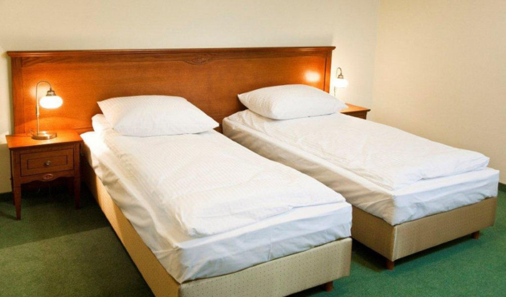 Senator Gran Via Hotel Bedziemysl Luaran gambar